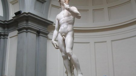 Florenta sarbatoreste 550 de ani de la <span style='background:#EDF514'>NASTEREA</span> lui Michelangelo Buonarroti cu un bogat program de initiative artistice