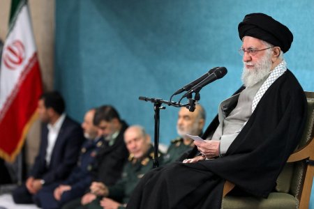 Iranul inchide usa negocierilor nucleare cu SUA. Khamenei considera scrisoarea lui Trump o capcana