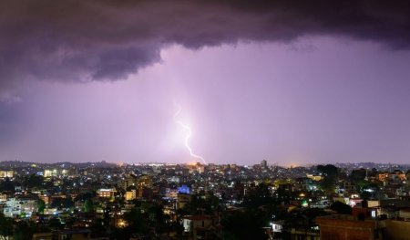 Avertizare meteo ANM de ploi puternice, grindina si furtuni. Harta zonelor afectate de codul portocaliu