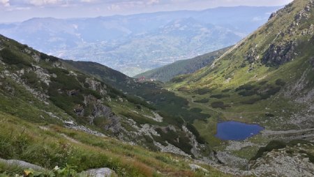 Lacul Iezer din Muntii Rodnei - cum ajungi la el si ce poti face in zona