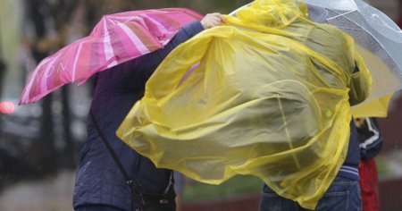 Meteorologii anunta ca vremea se raceste in toata tara, incepand de sambata noaptea. Unde sunt anuntate ploi