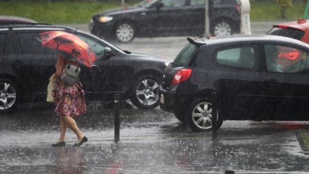 Vremea se raceste in toata tara. Meteorologii anunta ploi si vant puternic in urmatoarele zile