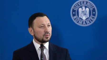 Mircea Fechet anunta o noua initiativa pentru a facilita accestul la apa potabila in scoli