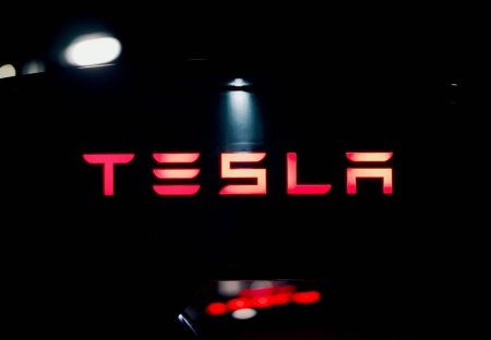 Tesla pregateste o versiune a vehiculului Model Y cu costuri de productie reduse cu cel putin 20%