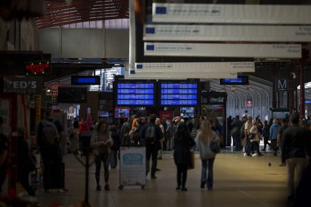 Circulatia unor trenuri de calatori este afectata de o pana de curent in Gara de Nord