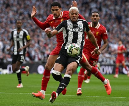 Newcastle produce surpriza cu Liverpool in finala Cupei Ligii Angliei