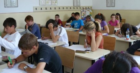 Simulare Evaluare Nationala 2025. Elevii sustin astazi proba la Limba si Literatura Romana