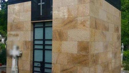 Firma de constructii funerare si monumente funerare in Bucuresti