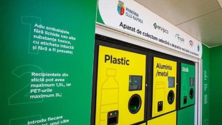 Un barbat din Cluj a gasit o <span style='background:#EDF514'>METODA</span> de a pacali aparatul de reciclat, chiar sub nasul supraveghetorului