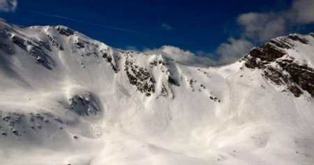 Tragedie in Muntii Dolomiti din Italia: Doi schiori au murit in urma unei avalanse