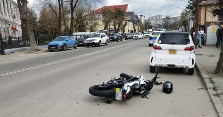 Un elev de la Colegiul National Radu Greceanu Slatina, accidentat in fata scolii. Adolescentul era pe motocicleta