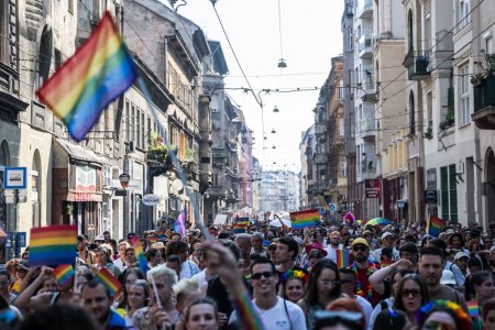 Guvernul maghiar vrea sa interzica marsul Pride din Budapesta din acest an. Politia va putea folosi <span style='background:#EDF514'>RECUNOASTERE</span>a faciala pentru a-i identifica pe participanti