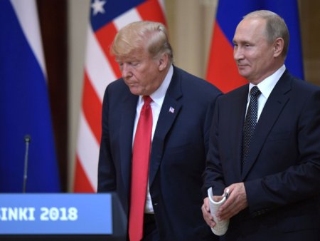 Bloomberg: Donald Trump si Vladimir Putin se intalnesc marti sa discute cum se imparte Ucraina. Inaintea oricaror discutii de incetare a focului, Rusia vrea ca SUA sa opreasca toate transporturile de arme catre Ucraina