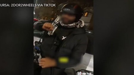 Un livrator asiatic fara permis i-a cerut unui motociclist sa-l invete sa conduca in Bucuresti: 