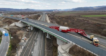 Al doilea generator urias va ajunge la Termocentrala Mintia. Imagini spectaculoase pe autostrada, cu transportul agabaritic