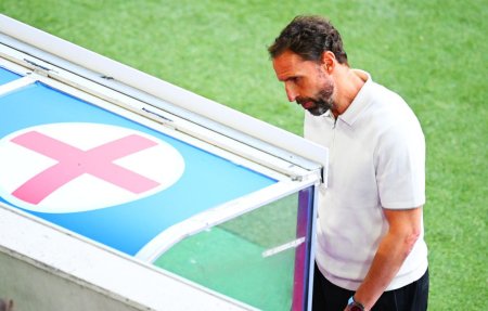 Opriti influencerii si pornografia! » Gareth Southgate, fostul selectioner al <span style='background:#EDF514'>ANGLI</span>ei, discurs exploziv