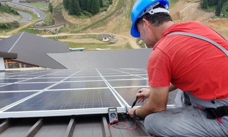 Kilowat: Romanii, interes de 2 ori mai mare pentru panouri fotovoltaice de teama unor noi scumpiri la energie