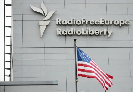 Radio Europa Libera da in judecata administratia Trump pentru rezilierea finantarii