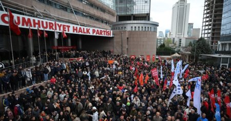 Proteste in Turcia dupa arestarea primarului din Istanbul: O tentativa de stat impotriva viitorului presedinte