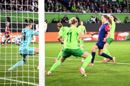 Barcelona, la un pas de semi<span style='background:#EDF514'>FINALE</span>le Champions League » Victorie clara cu Wolfsburg in sferturi