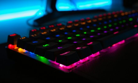 Mituri demontate | Ai nevoie de tastatura de gaming si cooler pentru laptop sau e doar marketing? (P)