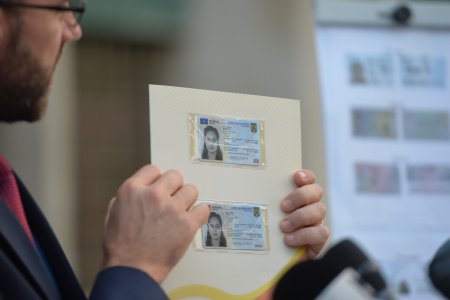 Cluj: Incepe eliberarea cartilor electronice de identitate la nivelul intregului judet