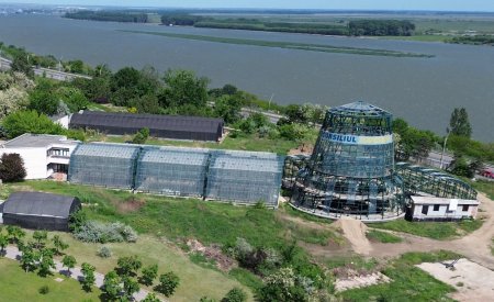 The greenhouse with exotic plants in Galati will have an elevator that will go up 20 meters