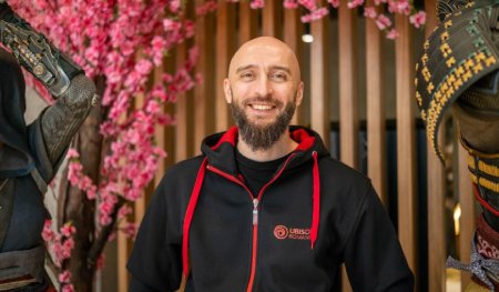 Interviu exclusiv cu Tiberiu Burnea, Ubisoft Bucuresti, despre romanii care au pus umarul la dezvoltarea Assassin’s Creed Shadows, cel mai nou joc din celebra serie