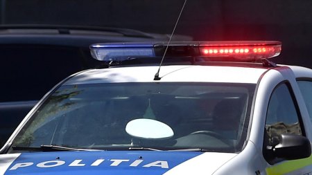 Moarte misterioasa a unui politist criminalist. A fost gasit intr-o balta de sange, in gara Campina