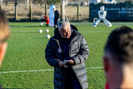 CFR Cluj, totul pentru titlu » Dan Petrescu a schimbat <span style='background:#EDF514'>METODA</span> de pregatire