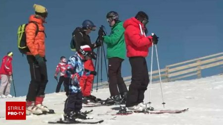 Sezon-record de schi in Poiana Brasov si Sinaia. Partiile vor fi deschise pana pe 1 aprilie