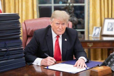 Trump a retras autorizatiile de securitate pentru Kamala Harris si Hillary Clinton