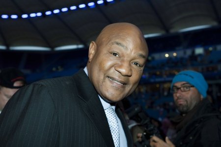 Experienta infioratoare care l-a convertit pe George Foreman: Exista un Dumnezeu viu, eu sunt dovada