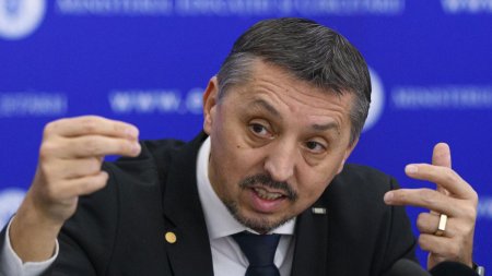 Daniel David, despre apetenta unora pentru mesaje mesianice: Cand devii antisistem te consideri special, cauti pe <span style='background:#EDF514'>CINEVA</span> si mai special