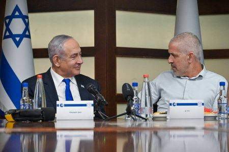 <span style='background:#EDF514'>ISRAEL</span>: Curtea Suprema opreste demiterea sefului agentiei de securitate interna de catre Netanyahu