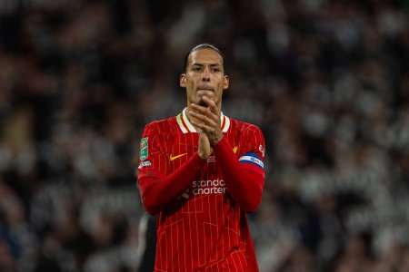 Virgil Van Dijk a fost propus la <span style='background:#EDF514'>REAL MADRID</span> » Care a fost raspunsul galacticilor