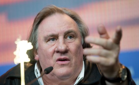 Gérard Depardieu apare in fata tribunalului din Paris pentru acuzatii de agresiune sexuala