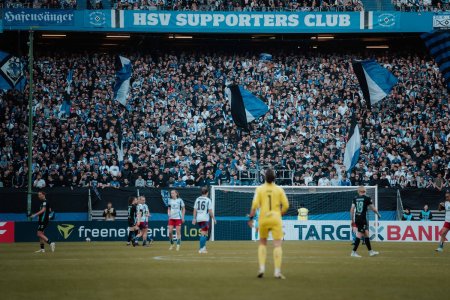 Explozie de spectatori in fotbalul feminin: 57.000 de fani la semifinala istorica Hamburg - Werder Bremen!