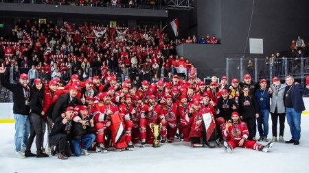 ACSH Gheorgheni a castigat primul titlu din istorie la hochei pe gheata. Steaua a cucerit bronzul, in fata juniorilor de la Ciuc: N-am vazut o bataie de joc mai mare!