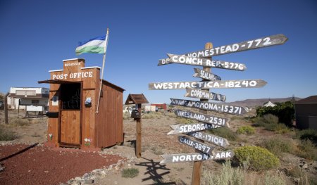 Aceasta <span style='background:#EDF514'>TARA</span> foloseste aluatul de fursecuri ca moneda proprie. Ce este Republica Molossia