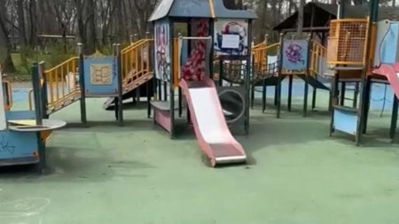 ANPC a inchis definitiv locurile de joaca din Parcul <span style='background:#EDF514'>HERA</span>strau din Bucuresti. Ne nereguli au gasit comisarii