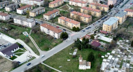 Anunturi imobiliare ca la Radio Erevan