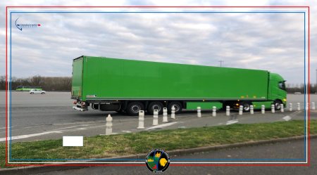 Sofer roman de TIR, care conducea un camion verde superb” in Franta, amendat cu 6.610 euro: Un pericol real”