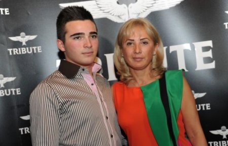 Imagini rare cu Ianina Petcu, mama lui Radu Mazare jr. Cum a aparut alaturi de Radu Mazare, de care e despartita de mai multi ani de zile