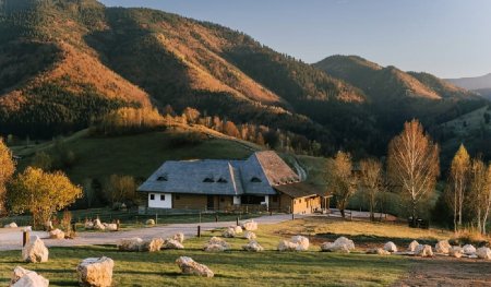 Un h<span style='background:#EDF514'>OTEL</span> din Brasov pus pe lista celor mai grozave locuri din lume in 2025 publicata de revista Time